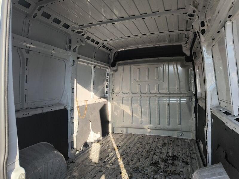 Peugeot Boxer Boxer 330 2.2 HDi 140 L2H2