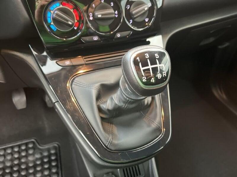 Lancia Ypsilon III 2021 1.0 firefly hybrid Gold Plus s&s 70cv 5p.ti