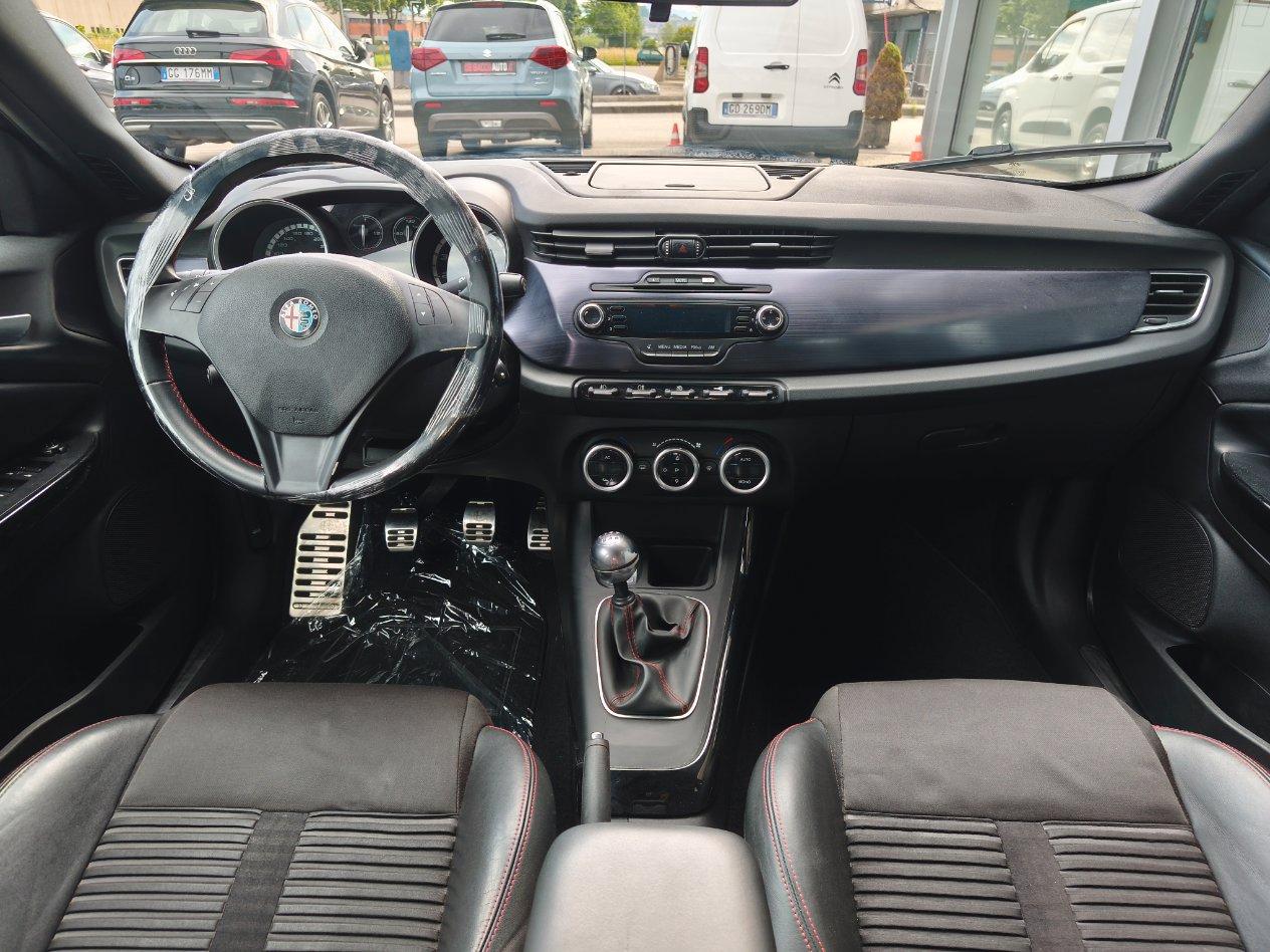 Alfa Romeo Giulietta 1.4 t. Distinctive 120cv OK NEOPATENTATI