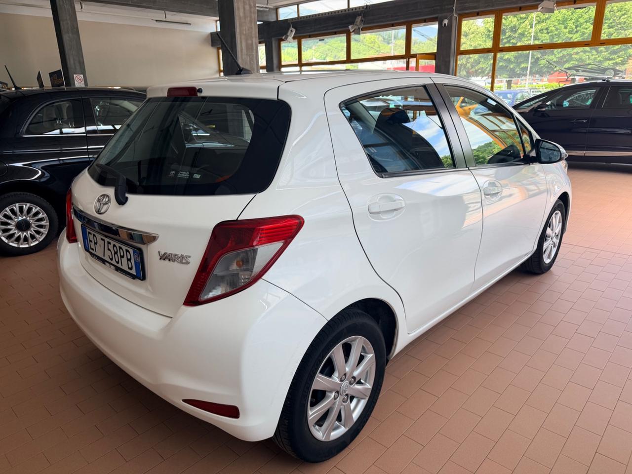 Toyota Yaris 1.0benz 69cv Neopatentati