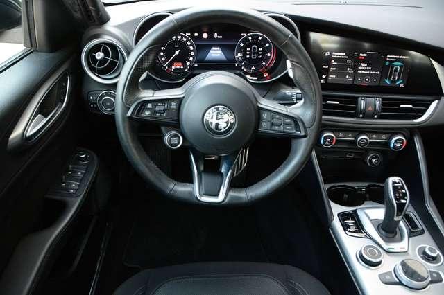 Alfa Romeo Giulia 2.0 t Sprint Q4 TURBO 280cv AT8 BENZINA