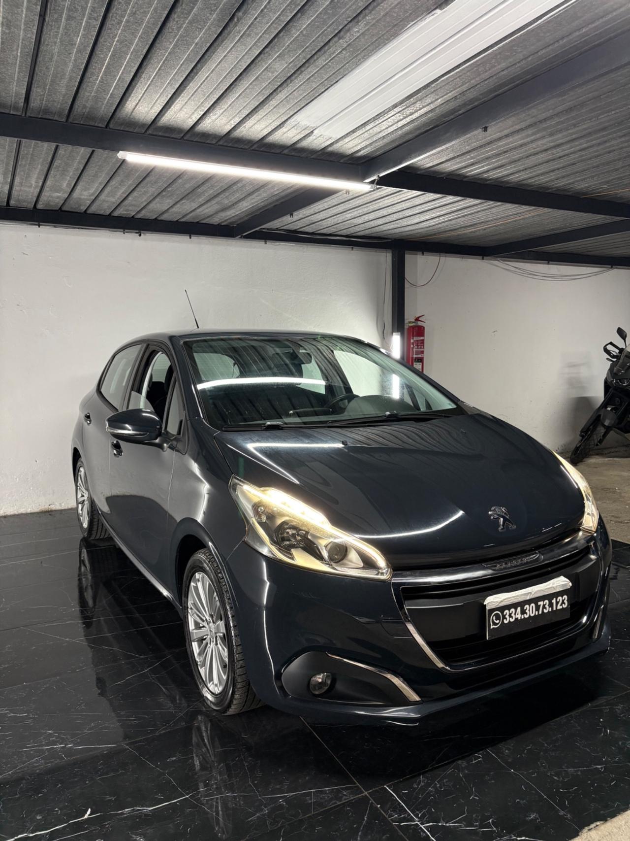 Peugeot 208 5p. Allure