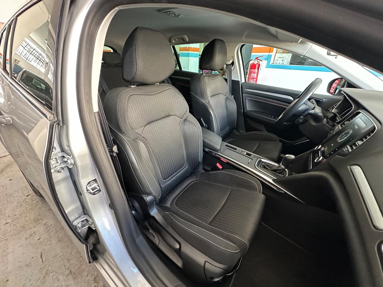 Renault Mégane Sporter TCe 140 CV EDC Intens