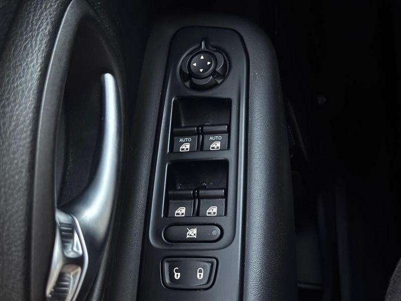 Jeep Renegade 1.3 T4 DDCT Limited FULL-LED