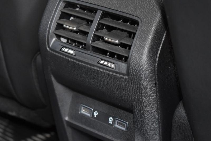 Peugeot 308 308 Hybrid 136 e-DCS6 Allure