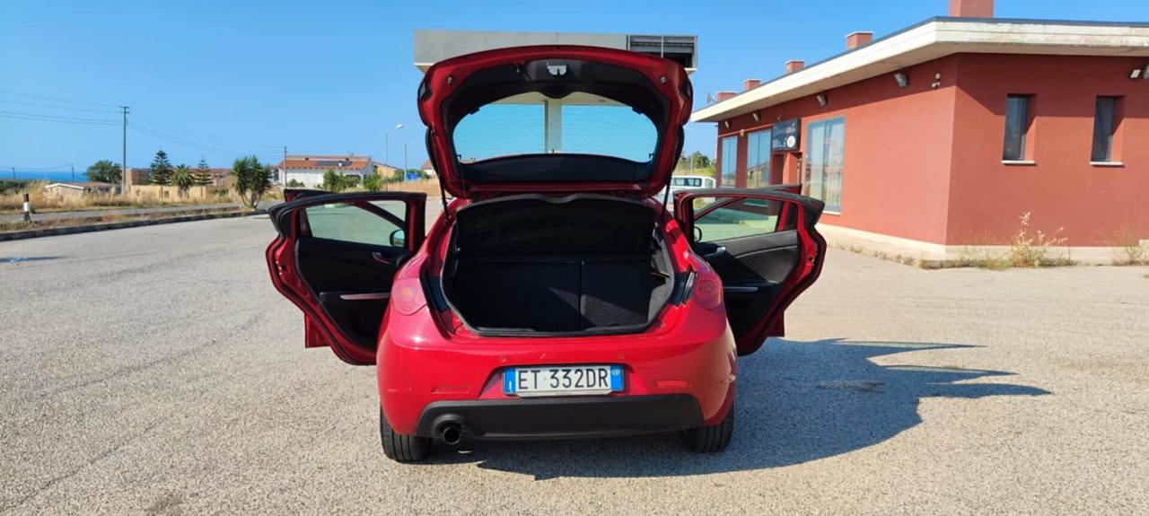 Alfa Romeo Giulietta 1.6 JTDm-2 105 CV Exclusive