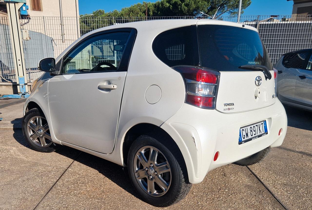 Toyota iQ 1.0 Sol