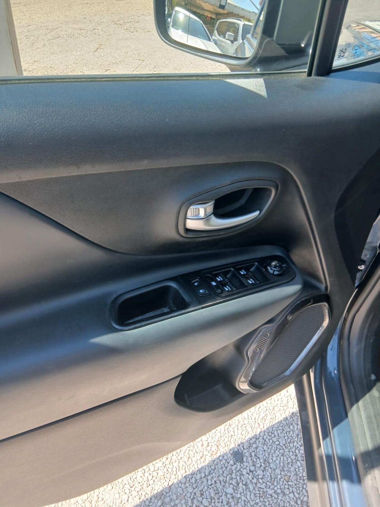 Jeep Renegade 1.3 T4 190CV PHEV 4xe AT6 Business Plus