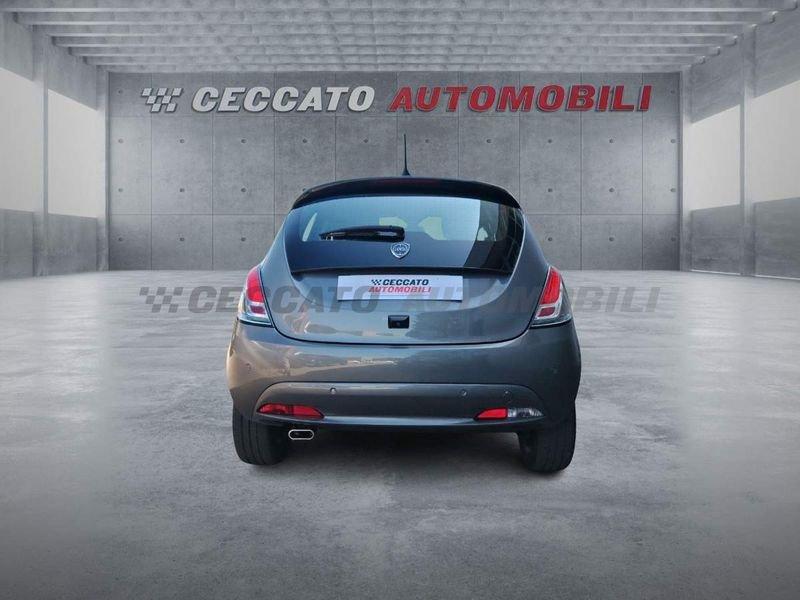 Lancia Ypsilon Ypsilon 1.0 firefly hybrid Platino s&s 70cv