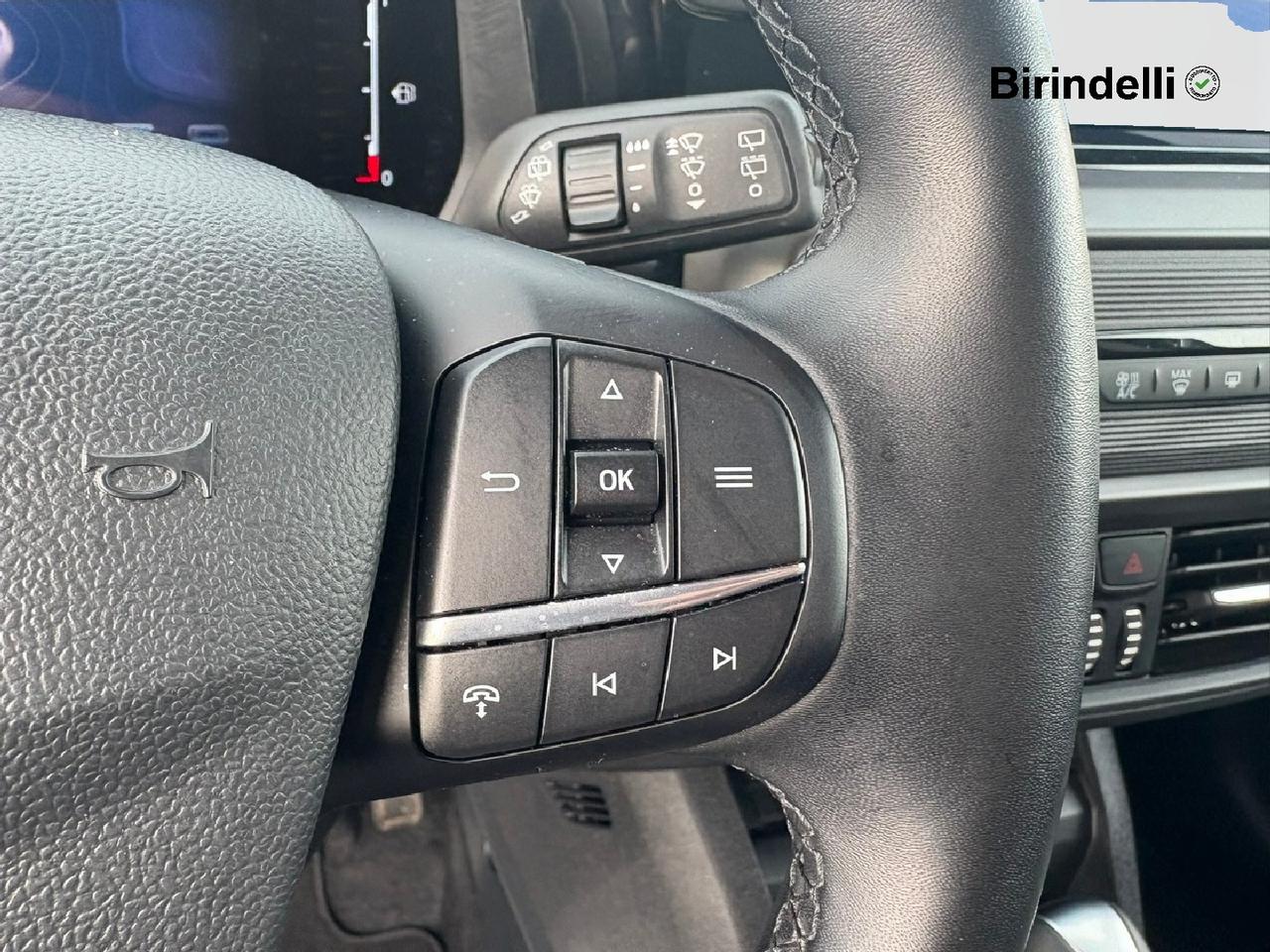 FORD Tourneo Courier 2ªs - Tourneo Courier 1.0 EcoBoost Powershift Titanium
