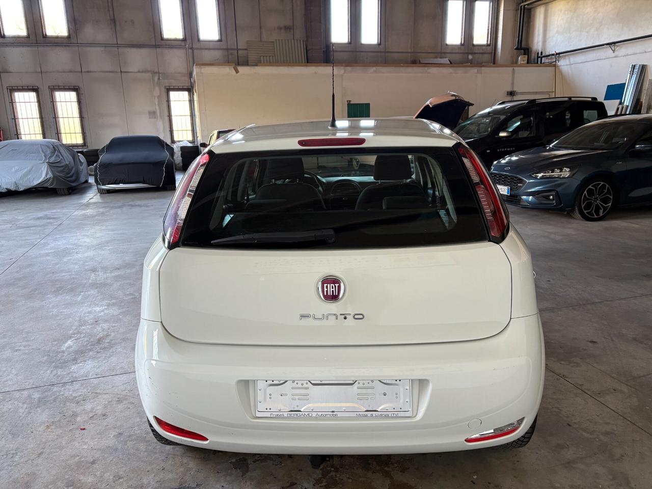 Fiat Punto 1.2 8V 5 porte 69Cv Gancio Traino