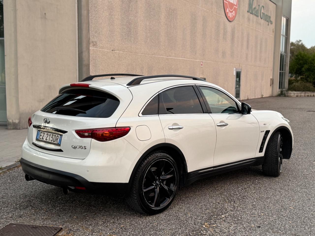 Infiniti QX70 S 3.0D V6 238cv Full