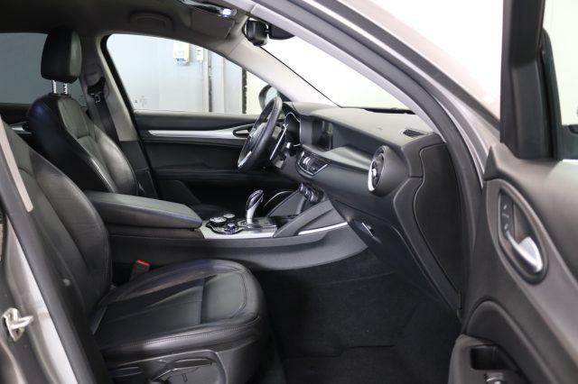 ALFA ROMEO Stelvio 2.2 210 CV Q4 Executive "" DISTRIBUZIONE NUOVA ""