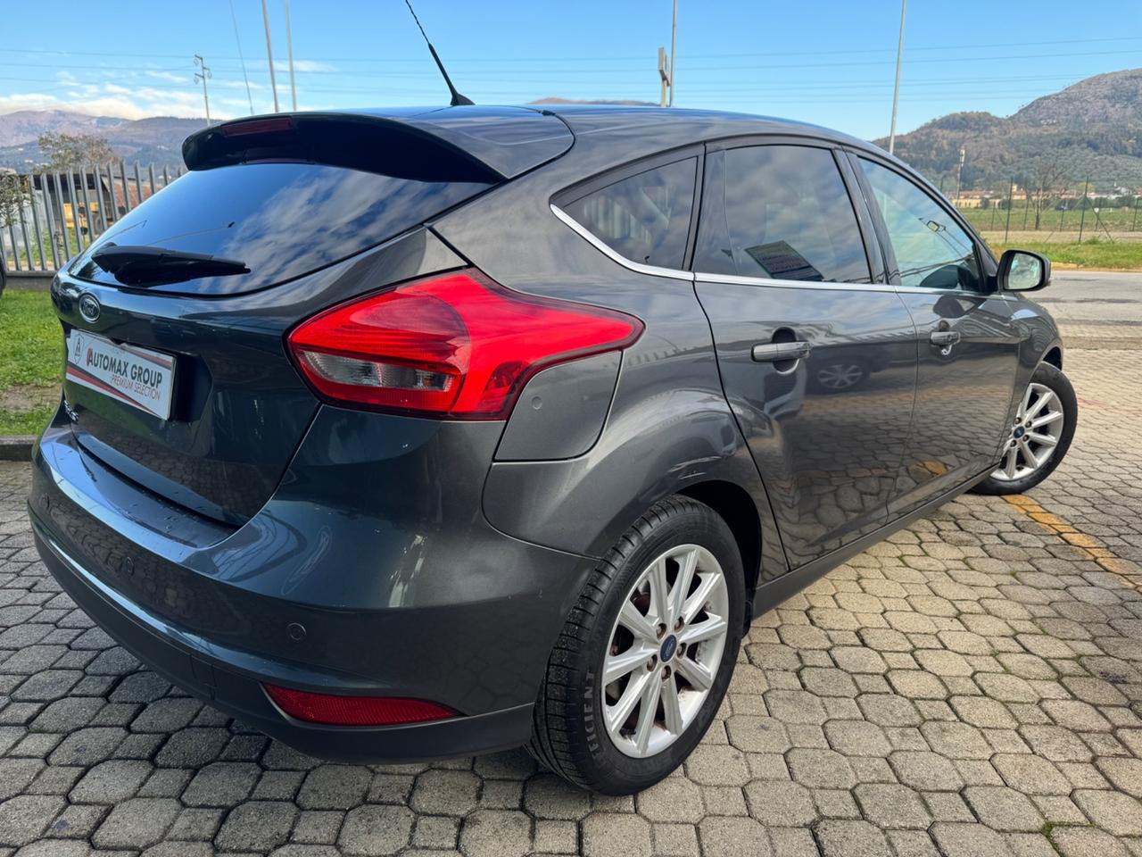 Ford Focus 1.6 120 CV GPL Titanium