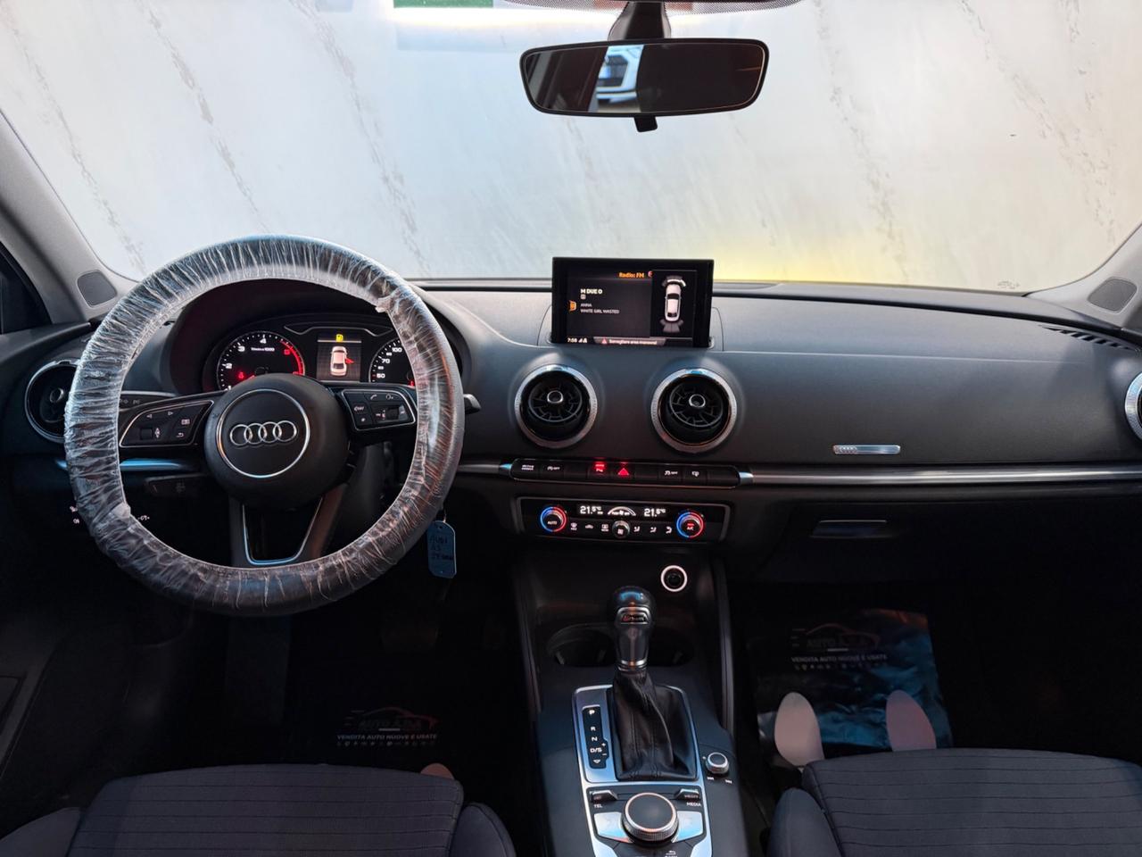 Audi A3 Sedan 1.6 TDI S tronic