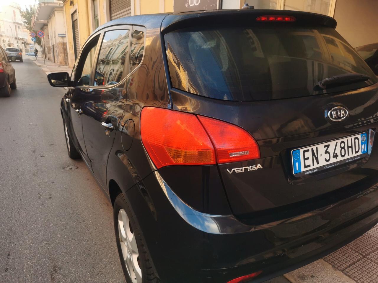 Kia Venga 1.4 CRDi 90CV Cool