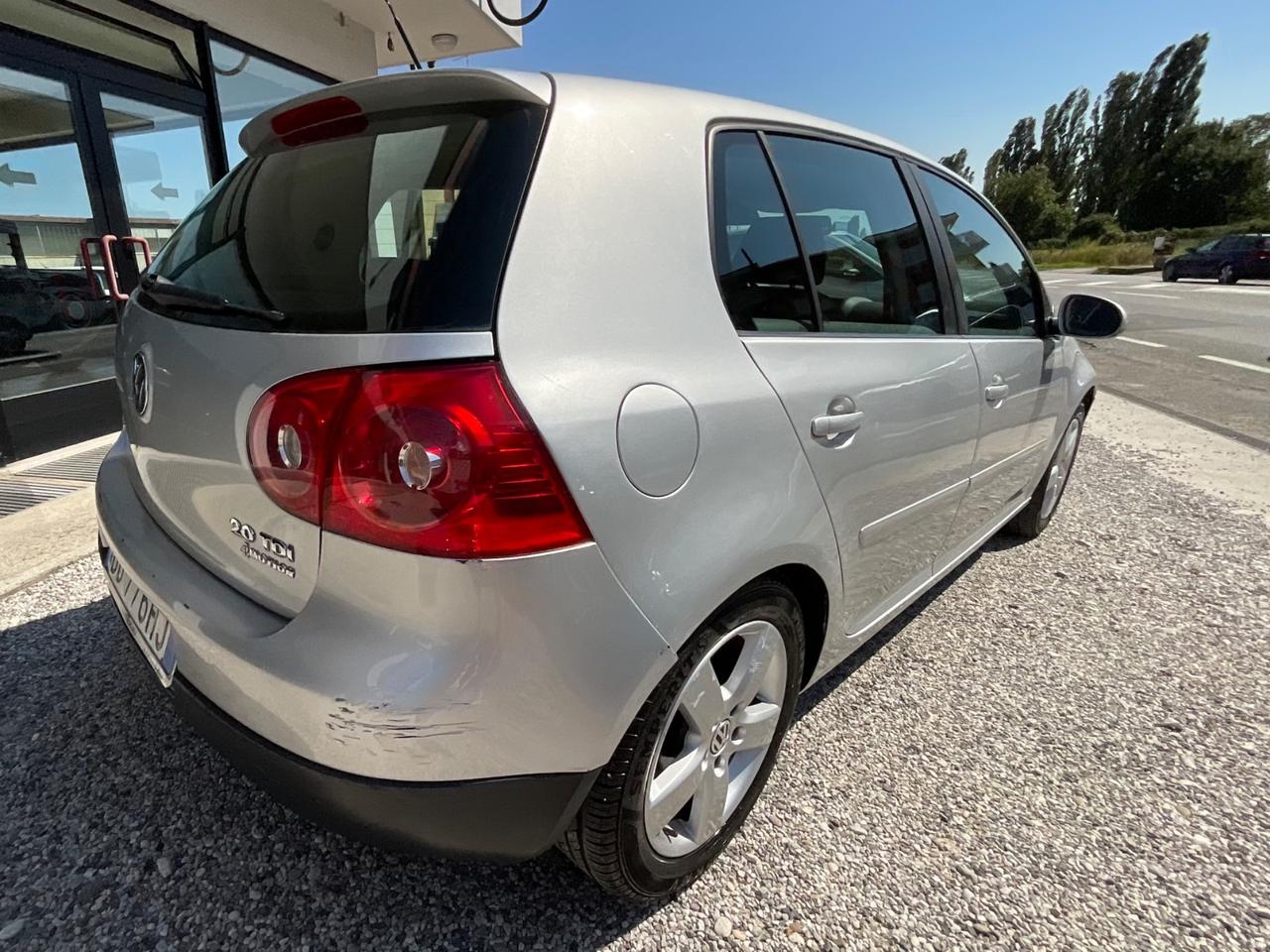 Volkswagen Golf 2.0 TDI DPF 4mot. 5p. Sportline