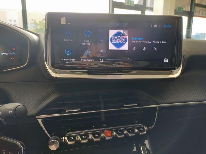 Peugeot 2008 Hybrid 136 e-DCS6 Allure + Vision & Drive KM0
