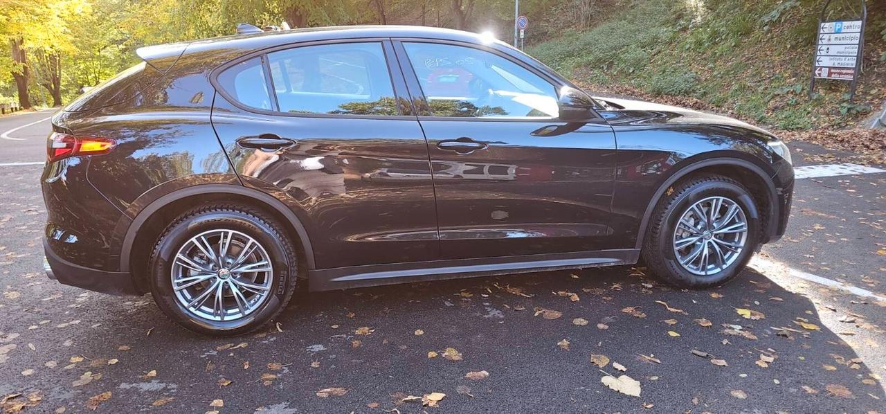 Alfa Romeo Stelvio 2.2 Turbodiesel 190 CV AT8 Q4 Business