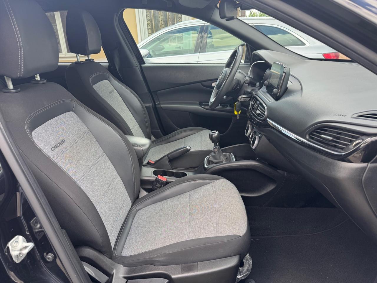 Fiat Tipo 1.6 Mjt S&S 5 porte Cross