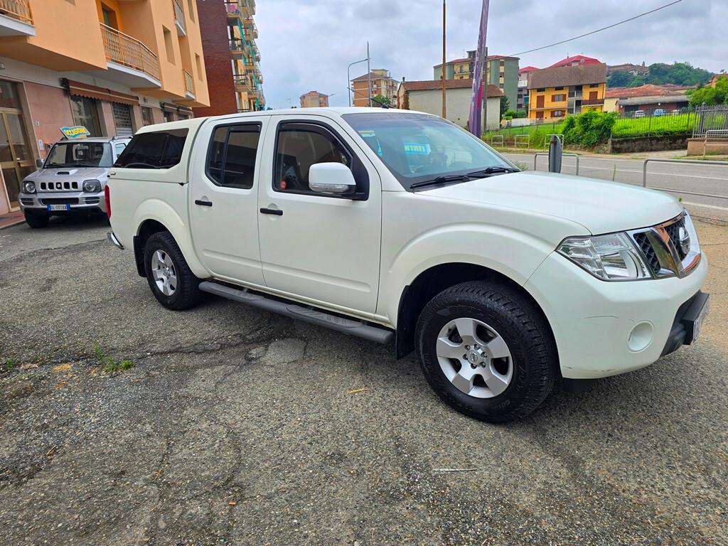 Nissan Navara 2.5 dCi 190CV 4 porte Double Cab LE