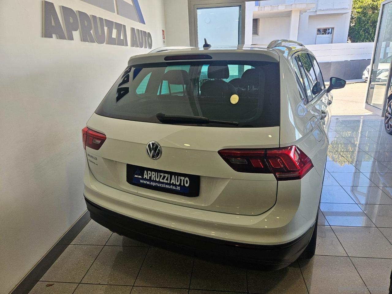 VOLKSWAGEN Tiguan 1.6 TDI Business BMT