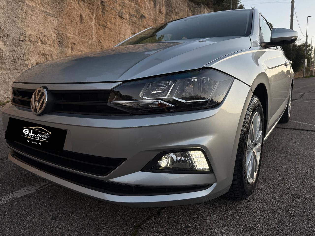 Volkswagen Polo/1.6 TDI 80CV/NEOPATENTATI/LED/5 POSTI