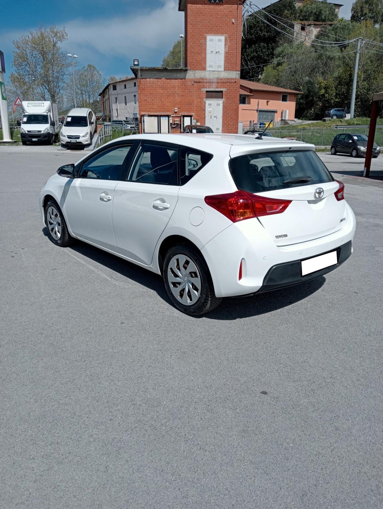 Toyota Auris 1.3 Active