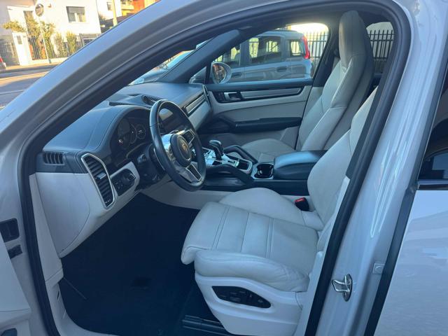 PORSCHE Cayenne Coupé 3.0 V6 Platinum Edition