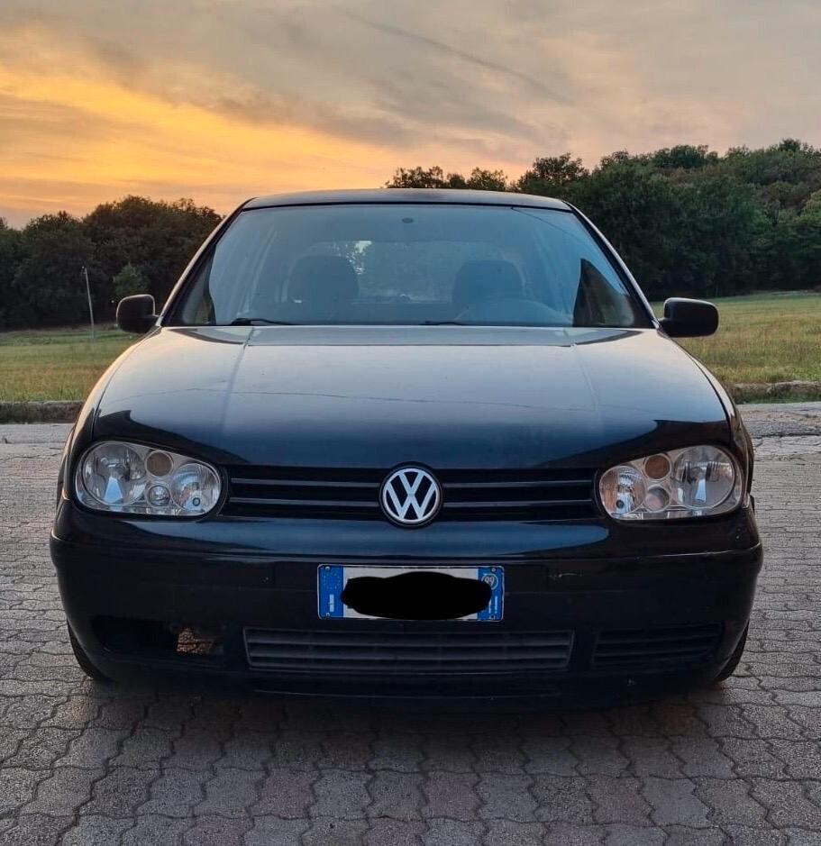 Volkswagen Golf 1.4 16V cat 5 porte