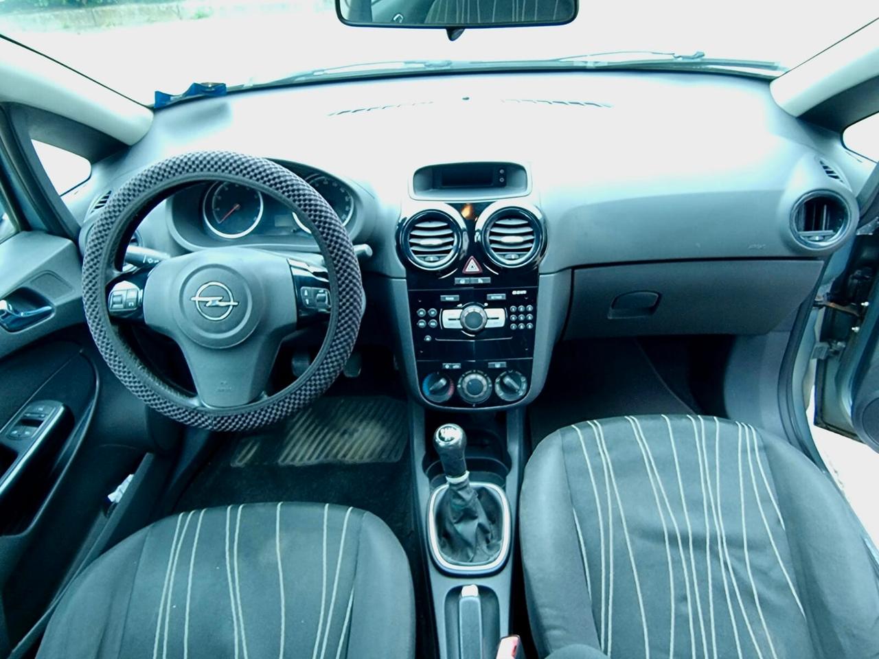 Opel Corsa 1.2 5 porte Club ADATTA A NEOPATENTATI