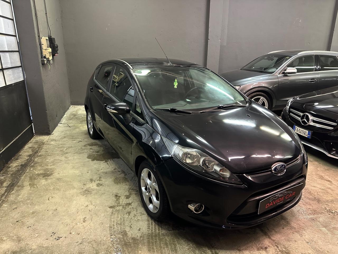 Ford Fiesta Ikon 1.4 5 porte Bz.- GPL
