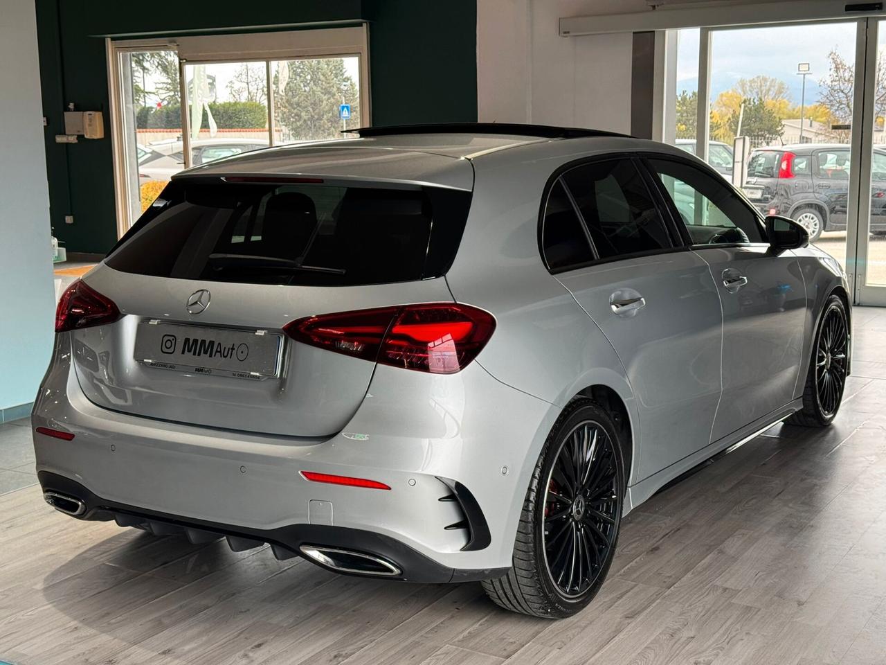 Mercedes-benz A 180d Automatic Premium AMG Night Edition Plus