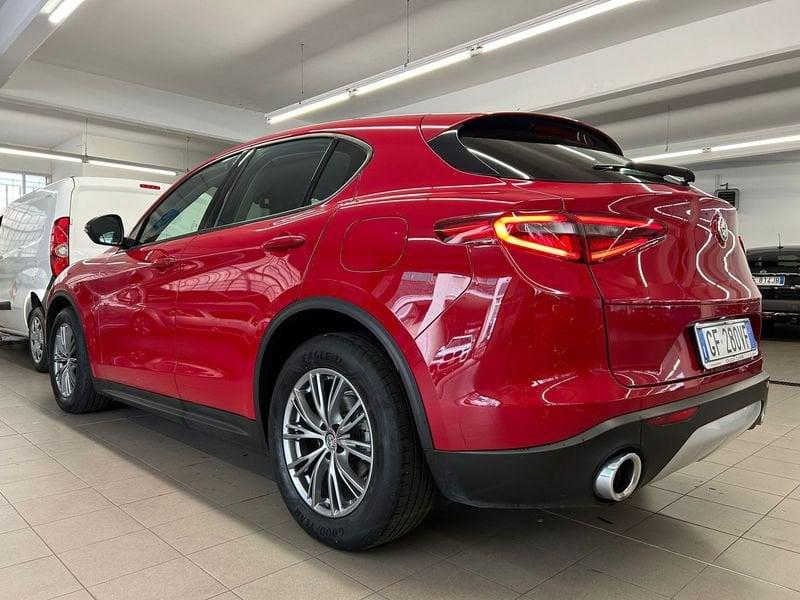 Alfa Romeo Stelvio 2.2 Turbodiesel 160 CV AT8 RWD