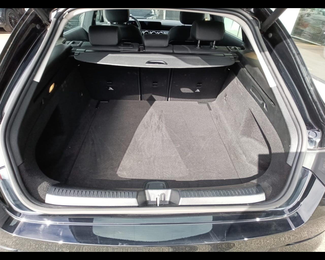 Mercedes-Benz CLA Sh.Brake - X118 2023 - CLA Shooting Brake 180 d Advanced auto