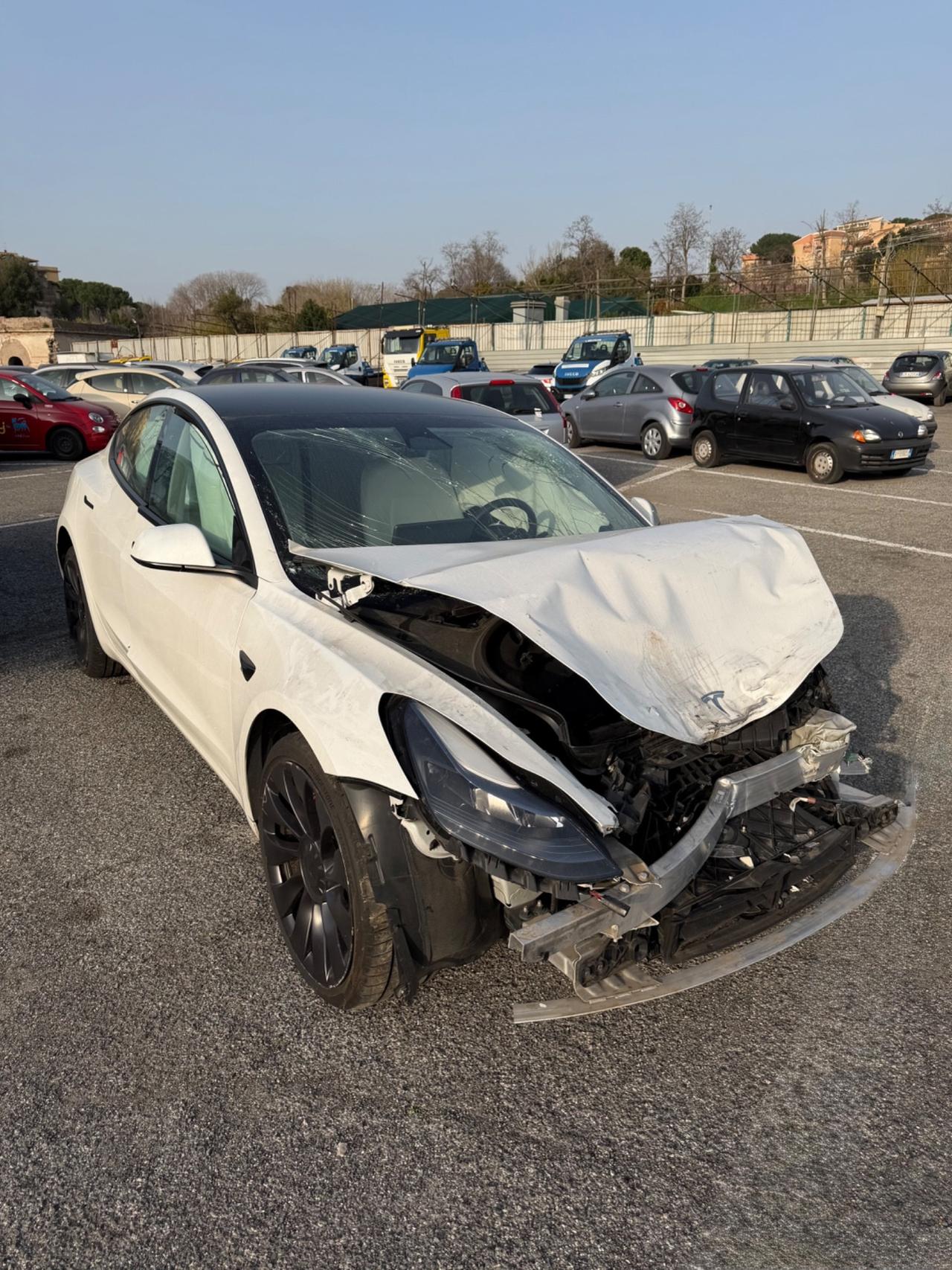 Tesla Model 3 Long Range AWD Performance