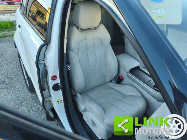 LAND ROVER Range Rover Evoque 2.2 TD4 5p. Pure