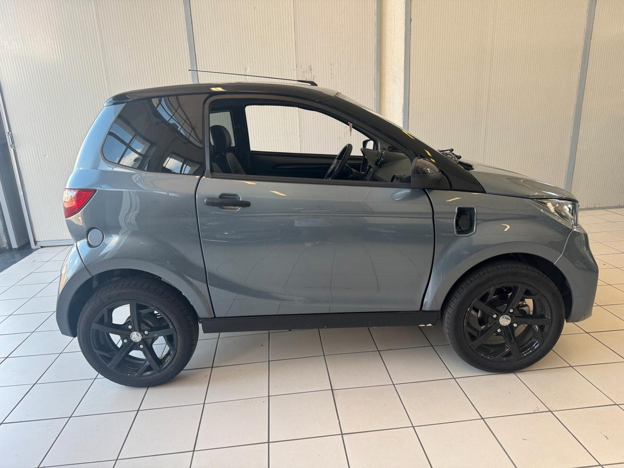 AIXAM City E-CITY SPORT AMBITION **ELETTRICA**