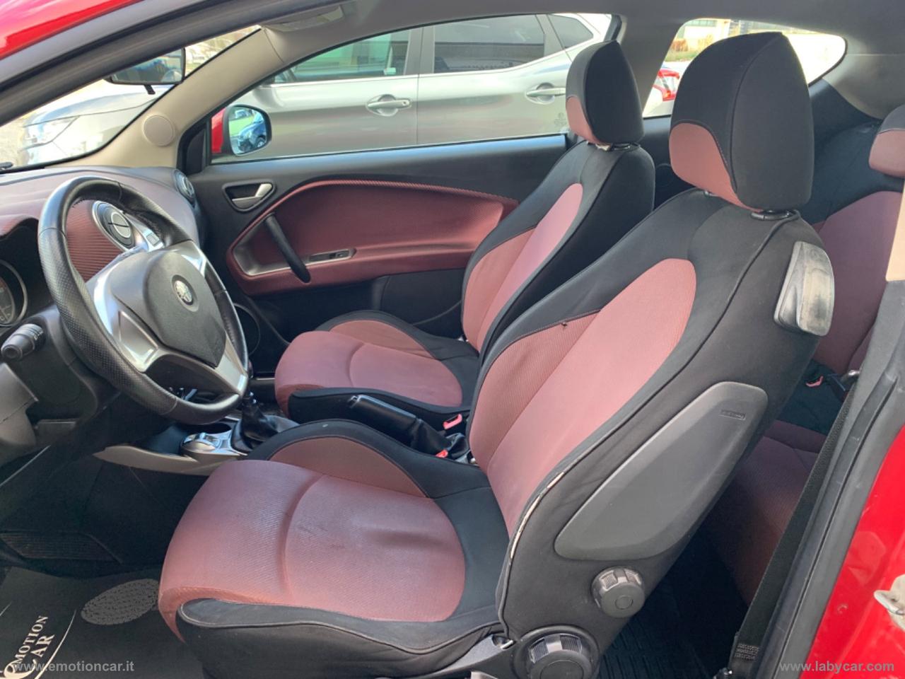 ALFA ROMEO MiTo 1.6 JTDm 16V Dist. Sport Pack - 2009