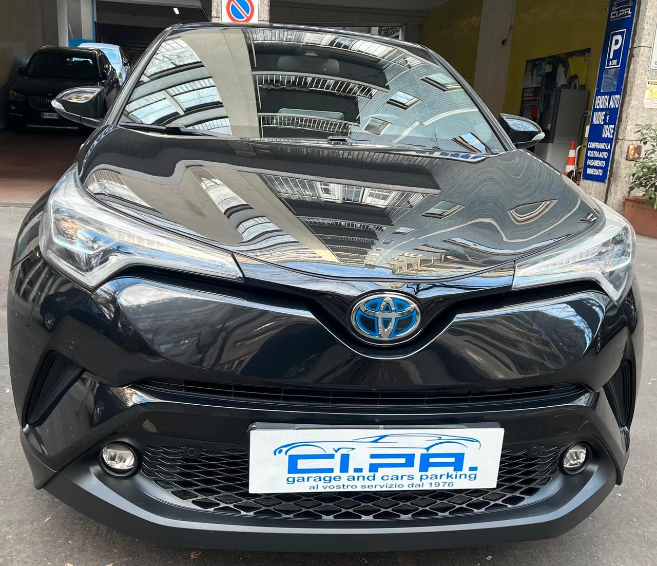 Toyota C-HR 1.8 Hybrid E-CVT Lounge