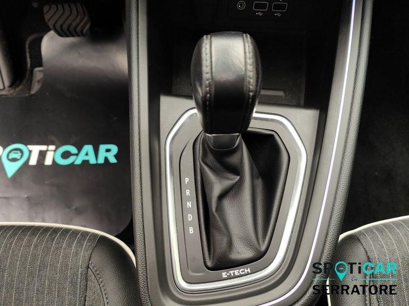 Renault Clio V 2019 1.6 E-Tech hybrid Intens 140cv auto my21