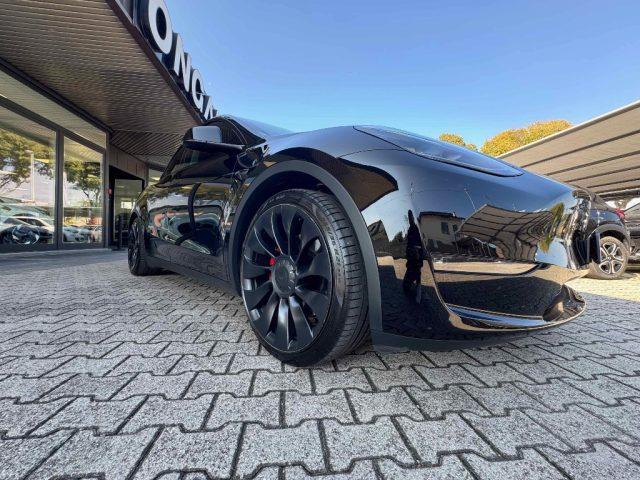 TESLA Model Y Performance AWD