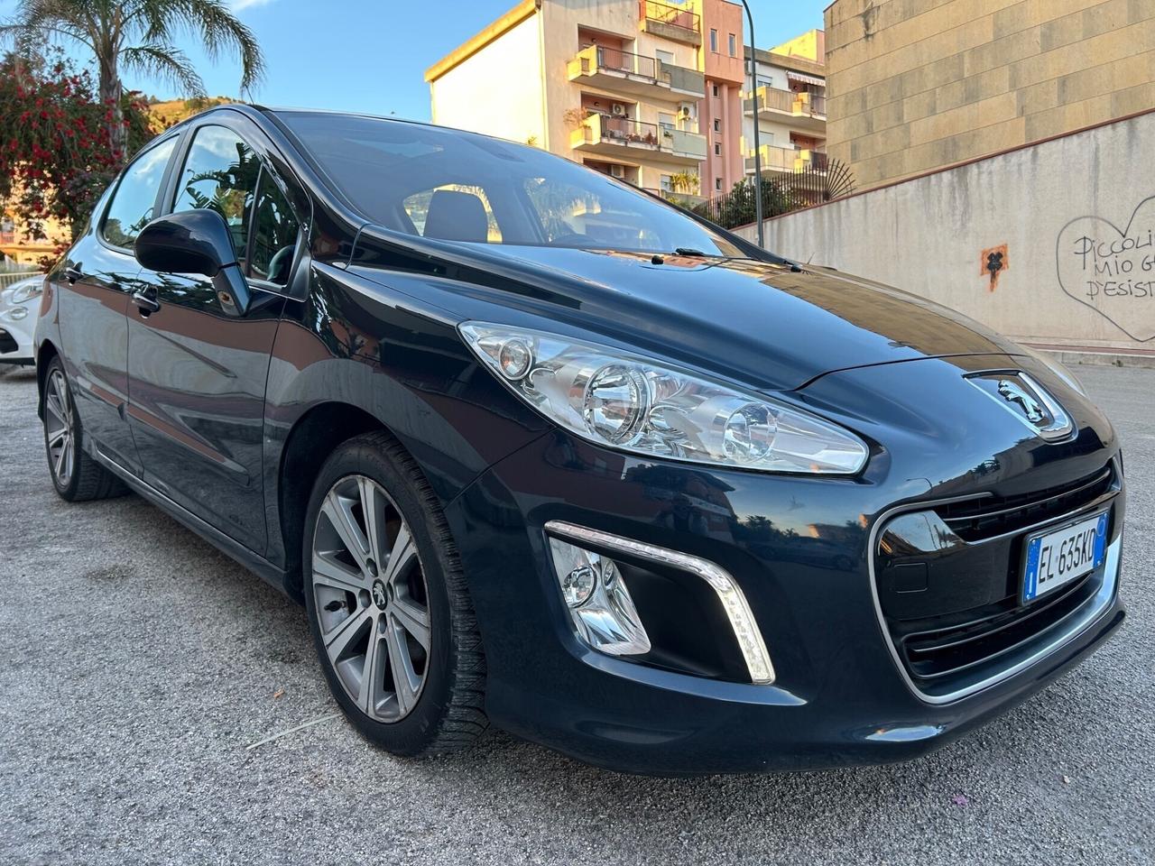 Peugeot 308 1.6 e-HDi allure tetto panoramico