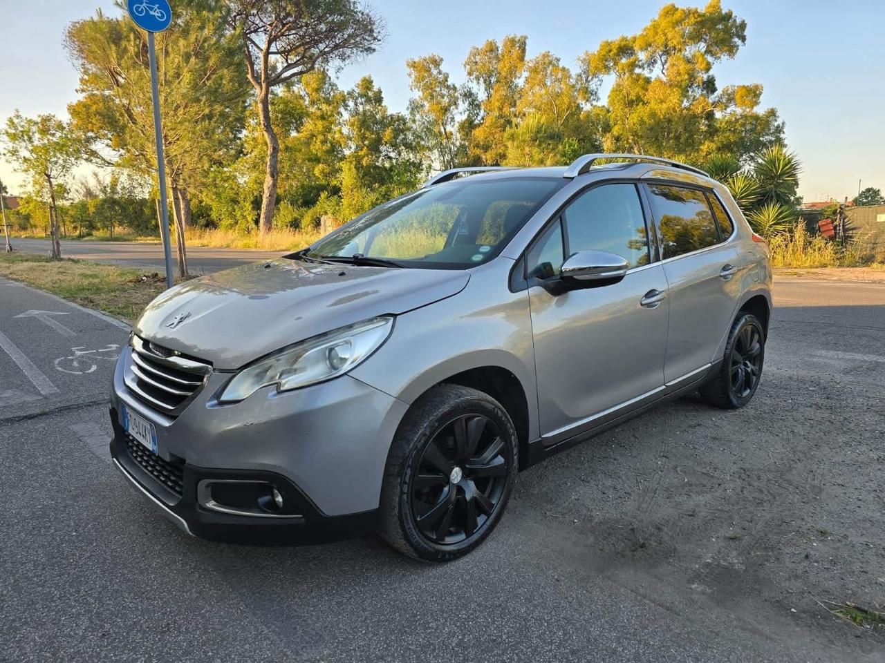 Peugeot 2008 BlueHDi 100 Black Matt