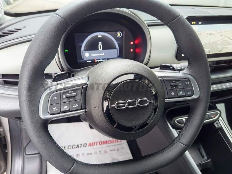 FIAT 600 600 1.2 hybrid La Prima II 110cv auto