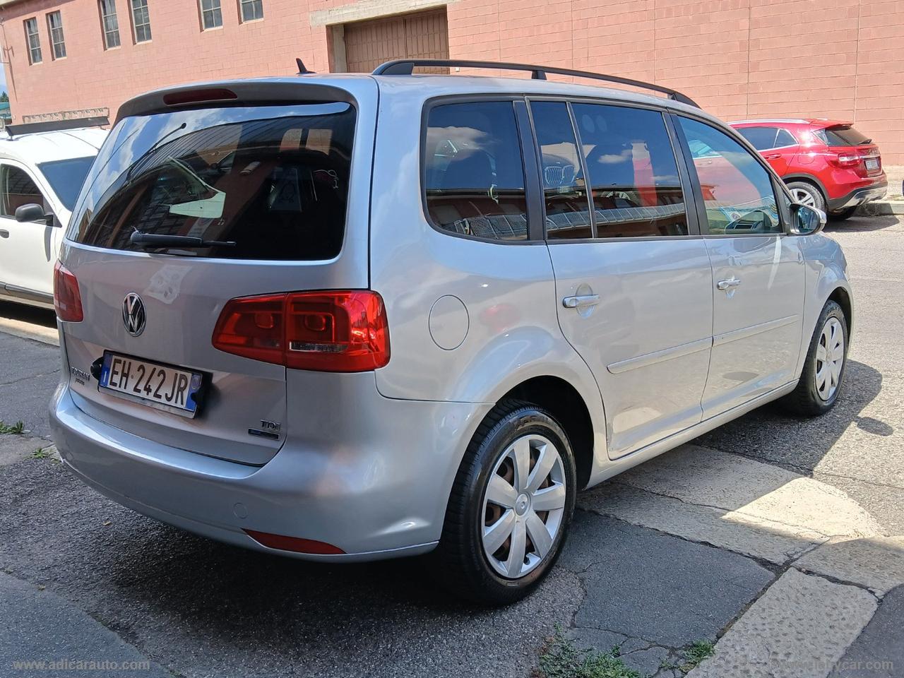 VOLKSWAGEN Touran 1.6 TDI 105 CV 7 POSTI