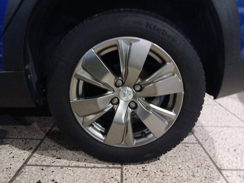 Peugeot 2008 BlueHDi 100 S&S Signature