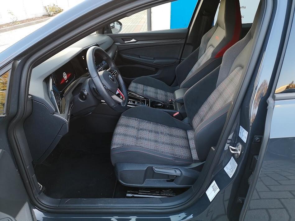 Volkswagen Golf GTI 2.0 TSI DSG IQ LED MATRIX ASSETTO RETROCAMERA CERCHI 19'