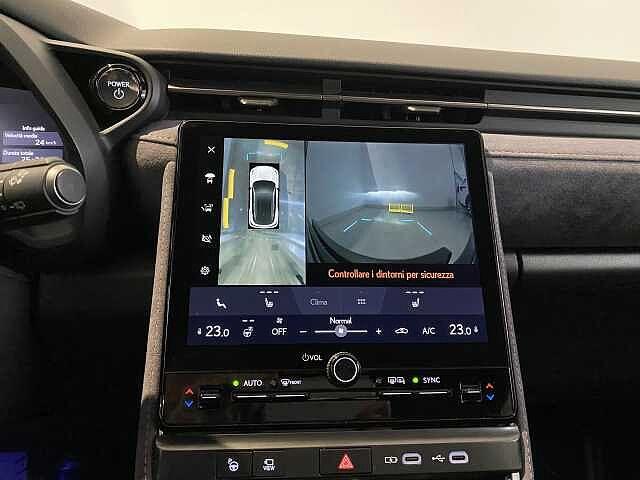 Lexus LBX Hybrid 4WD Cool
