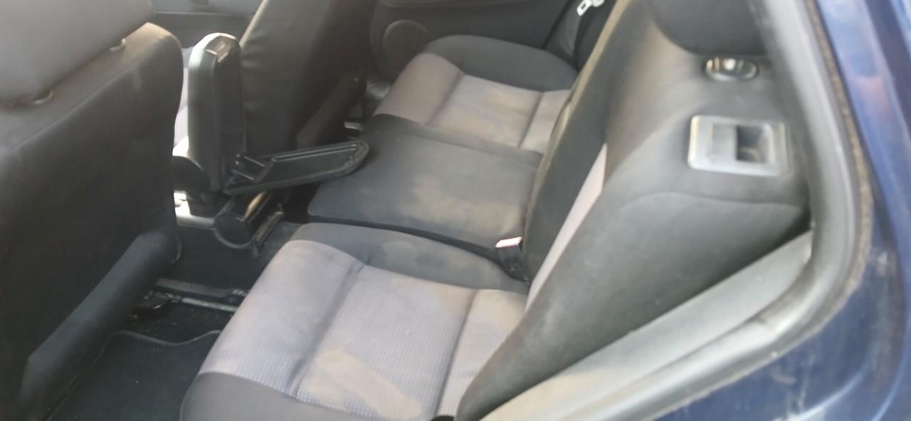 Volkswagen Golf 4 1.6 benzina euro 4 neopatentati